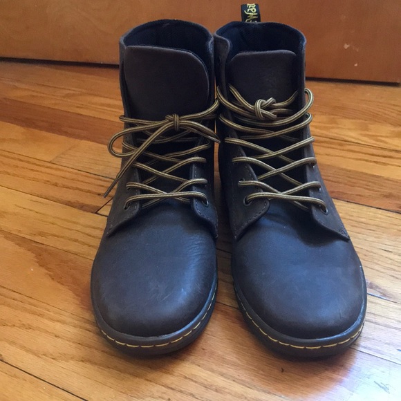 Doc Martens (AirWare) - Picture 2 of 3
